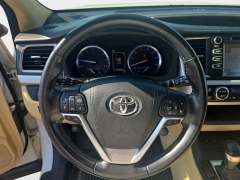 Used 2018  Toyota Highlander SE V6 AWD &lpar;Natl&rpar; at Dime Down by Frank Leta near Bridgeton&comma; MO