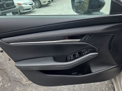 Used 2025  Mazda Mazda3 Hatchback 2&period;5 S Select Sport Auto FWD at Dime Down by Frank Leta near Bridgeton&comma; MO