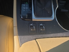 Used 2018  Toyota Highlander SE V6 AWD &lpar;Natl&rpar; at Dime Down by Frank Leta near Bridgeton&comma; MO