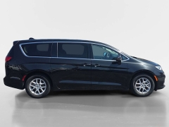Used 2023  Chrysler Pacifica Touring L FWD at Dime Down by Frank Leta near Bridgeton&comma; MO