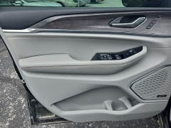 Used 2023  Jeep Grand Cherokee Overland 4x4 at Dime Down by Frank Leta near Bridgeton&comma; MO