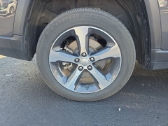 Used 2023  Jeep Grand Cherokee L Limited 4x4 at Dime Down by Frank Leta near Bridgeton&comma; MO