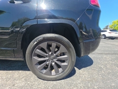 Used 2020  Jeep Cherokee High Altitude 4x4 at Dime Down by Frank Leta near Bridgeton&comma; MO