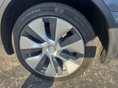 Used 2023  Tesla Model Y Long Range AWD at Dime Down by Frank Leta near Bridgeton&comma; MO