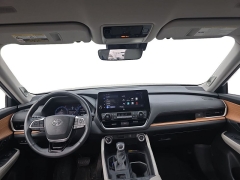 Used 2024  Toyota Grand Highlander XLE AWD at Dime Down by Frank Leta near Bridgeton&comma; MO
