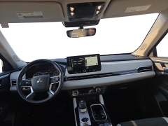 Used 2025  Mitsubishi Outlander SE S-AWC at Dime Down by Frank Leta near Bridgeton&comma; MO