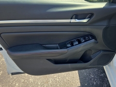 Used 2024  Nissan Altima 2&period;5 SR Sedan at Dime Down by Frank Leta near Bridgeton&comma; MO