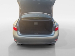 Used 2015  Lexus ES 350 4dr Sdn at Dime Down by Frank Leta near Bridgeton&comma; MO