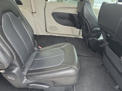 Used 2023  Chrysler Pacifica Touring L FWD at Dime Down by Frank Leta near Bridgeton&comma; MO