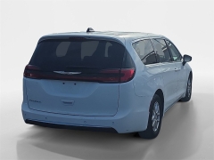 Used 2023  Chrysler Pacifica Touring L FWD at Dime Down by Frank Leta near Bridgeton&comma; MO