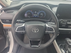 Used 2024  Toyota Grand Highlander XLE AWD at Dime Down by Frank Leta near Bridgeton&comma; MO
