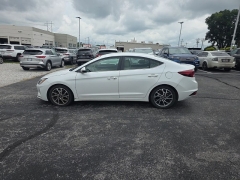 Used 2020  Hyundai Elantra Limited IVT SULEV at Dime Down by Frank Leta near Bridgeton&comma; MO