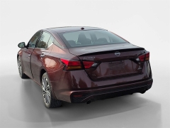 Used 2023  Nissan Altima 2.5 SL AWD Sedan at Dime Down by Frank Leta near Bridgeton, MO