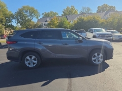 Used 2022  Toyota Highlander LE AWD at Dime Down by Frank Leta near Bridgeton&comma; MO