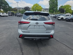 Used 2021 Toyota Highlander XLE AWD at Dime Down by Frank Leta near Bridgeton, MO