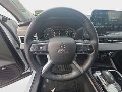 Used 2025  Mitsubishi Outlander SE S-AWC at Dime Down by Frank Leta near Bridgeton&comma; MO