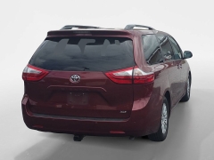 Used 2017  Toyota Sienna Limited Premium FWD 7-Passenger &lpar;Natl&rpar; at Dime Down by Frank Leta near Bridgeton&comma; MO