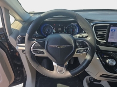 Used 2023  Chrysler Pacifica Touring L FWD at Dime Down by Frank Leta near Bridgeton&comma; MO