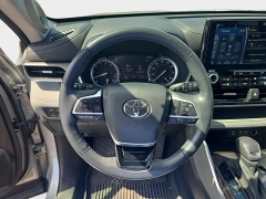 Used 2022  Toyota Highlander Limited AWD at Dime Down by Frank Leta near Bridgeton&comma; MO