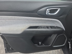 Used 2022  Jeep Compass Latitude Lux 4x4 at Dime Down by Frank Leta near Bridgeton&comma; MO