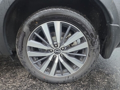 Used 2022  Nissan Pathfinder Platinum 4WD at Dime Down by Frank Leta near Bridgeton&comma; MO