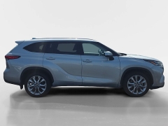 Used 2022  Toyota Highlander Limited AWD at Dime Down by Frank Leta near Bridgeton&comma; MO