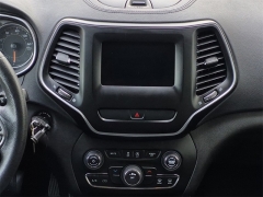 Used 2019  Jeep Cherokee 4d SUV FWD Latitude 2&period;4L at Dime Down by Frank Leta near Bridgeton&comma; MO