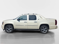 Used 2013  Chevrolet Avalanche 4d SUV 4WD LTZ at Dime Down by Frank Leta near Bridgeton&comma; MO