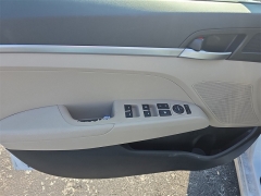 Used 2019  Hyundai Elantra SE Auto at Dime Down by Frank Leta near Bridgeton, MO