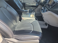 Used 2023  Chrysler Pacifica Touring L FWD at Dime Down by Frank Leta near Bridgeton&comma; MO