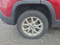 Used 2017  Jeep Cherokee Latitude 4x4 at Dime Down by Frank Leta near Bridgeton&comma; MO