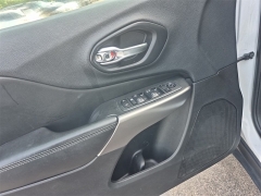 Used 2019  Jeep Cherokee 4d SUV FWD Latitude 2&period;4L at Dime Down by Frank Leta near Bridgeton&comma; MO