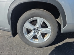 Used 2024  Toyota Highlander LE AWD at Dime Down by Frank Leta near Bridgeton, MO