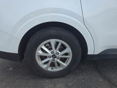 Used 2024  Kia Carnival LX FWD w&sol;Seat Pkg at Dime Down by Frank Leta near Bridgeton&comma; MO