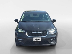 Used 2023  Chrysler Pacifica Touring L FWD at Dime Down by Frank Leta near Bridgeton&comma; MO
