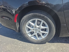 Used 2023  Chrysler Pacifica Touring L FWD at Dime Down by Frank Leta near Bridgeton&comma; MO