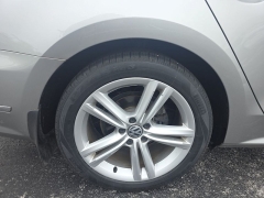 Used 2014  Volkswagen Passat TDI 4d Sedan SEL Premium at Dime Down by Frank Leta near Bridgeton&comma; MO