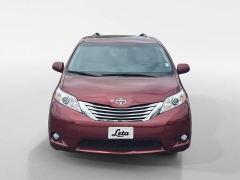 Used 2017  Toyota Sienna Limited Premium FWD 7-Passenger &lpar;Natl&rpar; at Dime Down by Frank Leta near Bridgeton&comma; MO