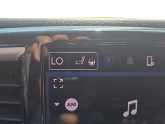 Used 2023  Chrysler Pacifica Touring L FWD at Dime Down by Frank Leta near Bridgeton&comma; MO