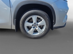 Used 2024  Toyota Highlander LE AWD at Dime Down by Frank Leta near Bridgeton, MO