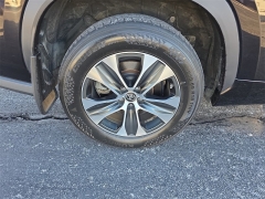 Used 2021  Toyota Highlander XLE AWD at Dime Down by Frank Leta near Bridgeton, MO