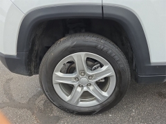 Used 2024  Jeep Compass Latitude 4x4 at Dime Down by Frank Leta near Bridgeton, MO