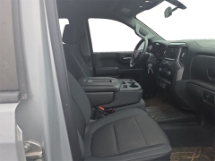 Used 2019  Chevrolet Silverado 1500 4WD Crew Cab 147" Custom at Dime Down by Frank Leta near Bridgeton&comma; MO