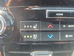 Used 2022  Toyota Highlander Limited AWD at Dime Down by Frank Leta near Bridgeton&comma; MO