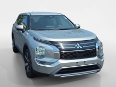 Used 2025  Mitsubishi Outlander SE S-AWC at Dime Down by Frank Leta near Bridgeton&comma; MO