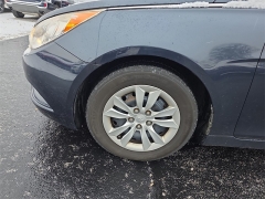 Used 2013  Hyundai Sonata 4dr Sdn 2.4L Auto GLS *Ltd Avail* at Dime Down by Frank Leta near Bridgeton, MO