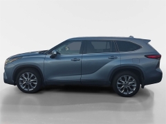 Used 2023  Toyota Highlander XLE AWD at Dime Down by Frank Leta near Bridgeton&comma; MO