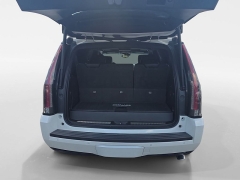 Used 2017  Cadillac Escalade 4d SUV 4WD Platinum at Dime Down by Frank Leta near Bridgeton&comma; MO