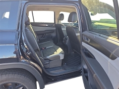 Used 2024  Volkswagen Atlas 2&period;0T Peak Edition SE w&sol;Tech 4MOTION at Dime Down by Frank Leta near Bridgeton&comma; MO