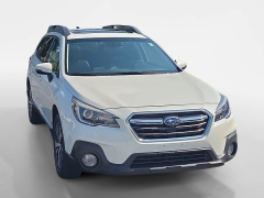 Used 2019  Subaru Outback 4d SUV 2&period;5i Limited at Dime Down by Frank Leta near Bridgeton&comma; MO